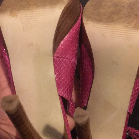 Guess Pink Python 🐍 platform heels 👠 - Picture 8 of 8